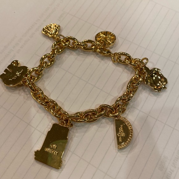 Lily Pulitzer Charm Bracelet - Picture 9 of 9